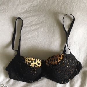 Victoria’s Secret leopard print bra